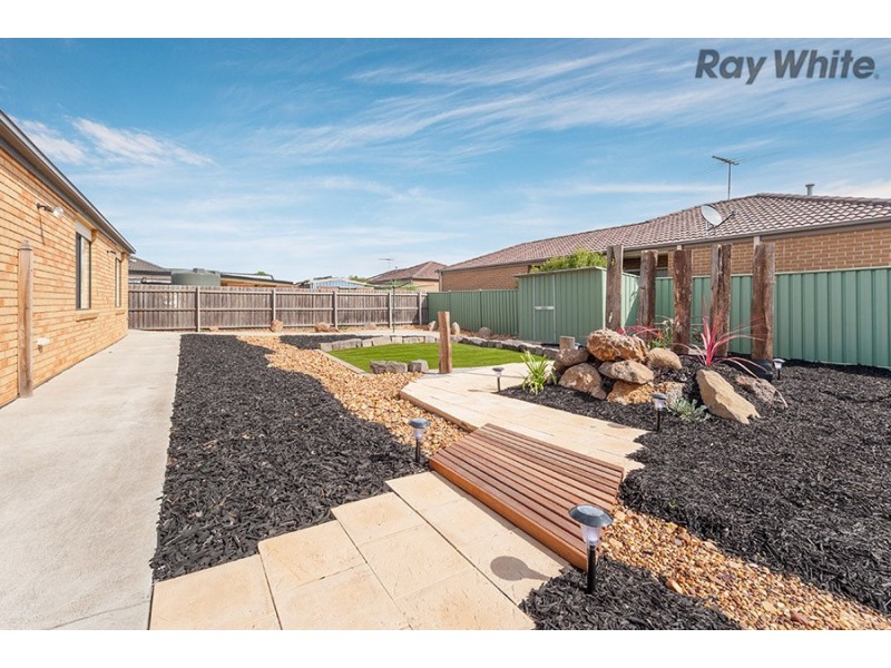 67 Smoult Drive, Kurunjang VIC 3337