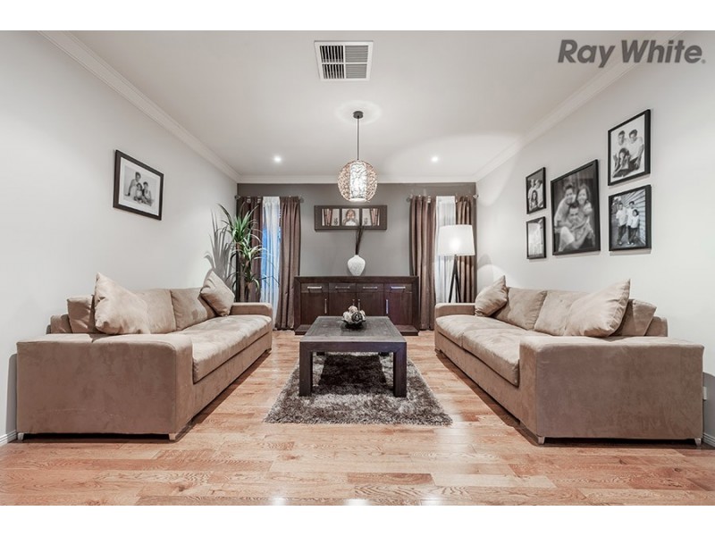 7 Sydney Grove, Taylors Hill VIC 3037