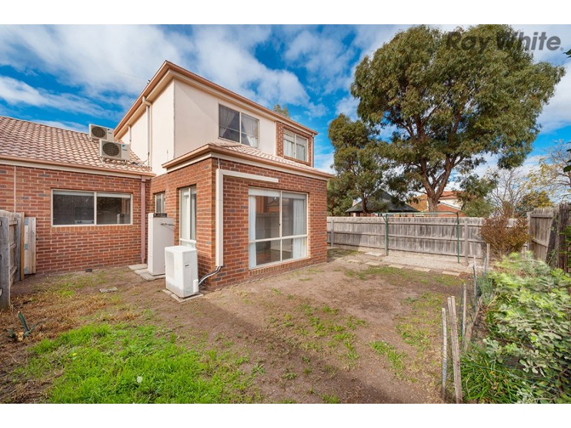 5 The Glades, Taylors Hill VIC 3037