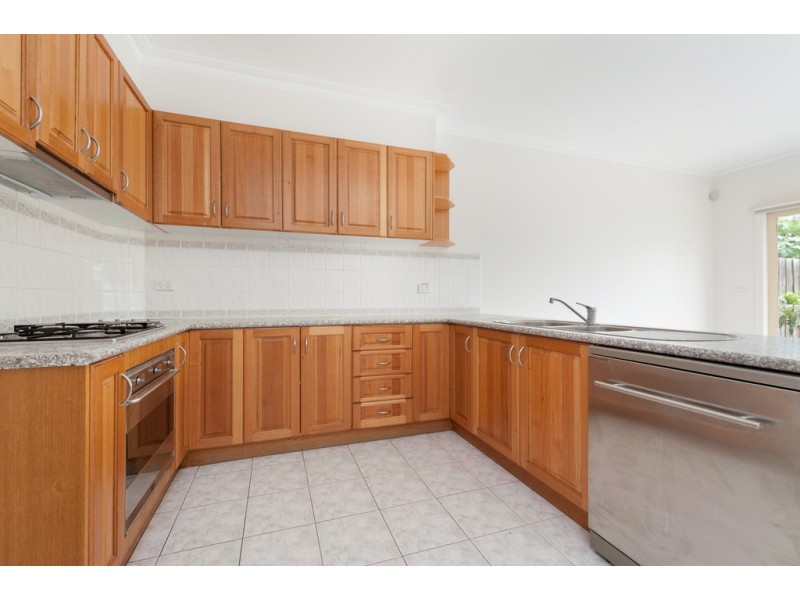 3/2a Lindenow Street, Maidstone VIC 3012