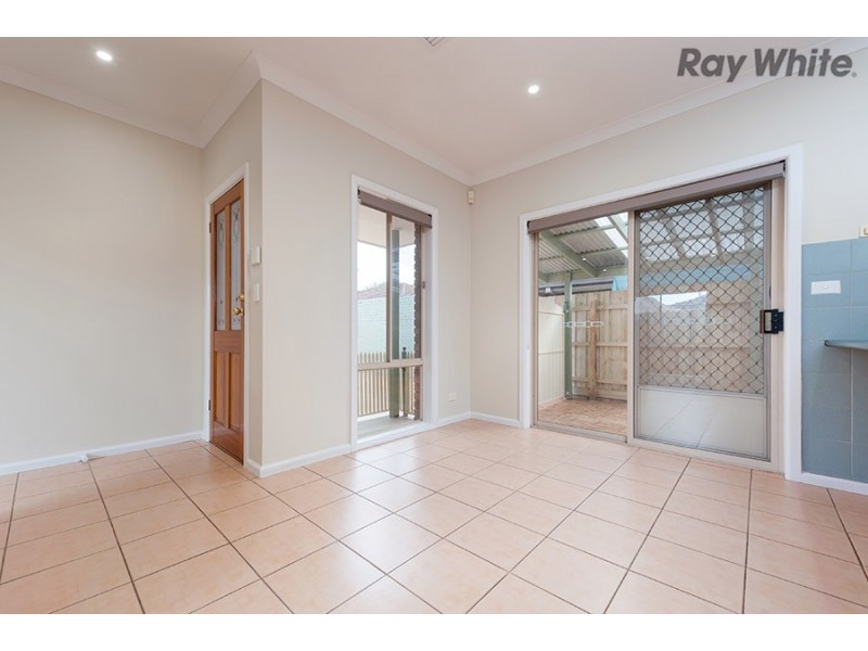 2/116 Morris Street, Sunshine VIC 3020