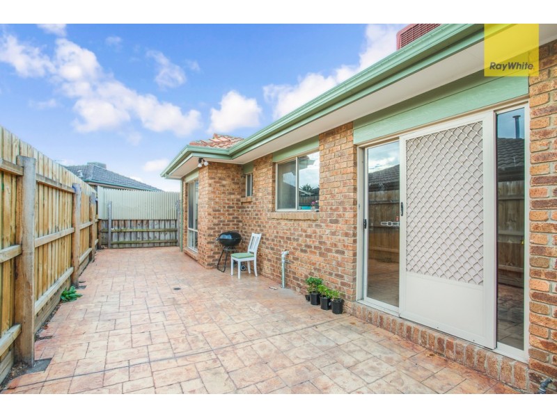 2/116 Morris Street, Sunshine VIC 3020