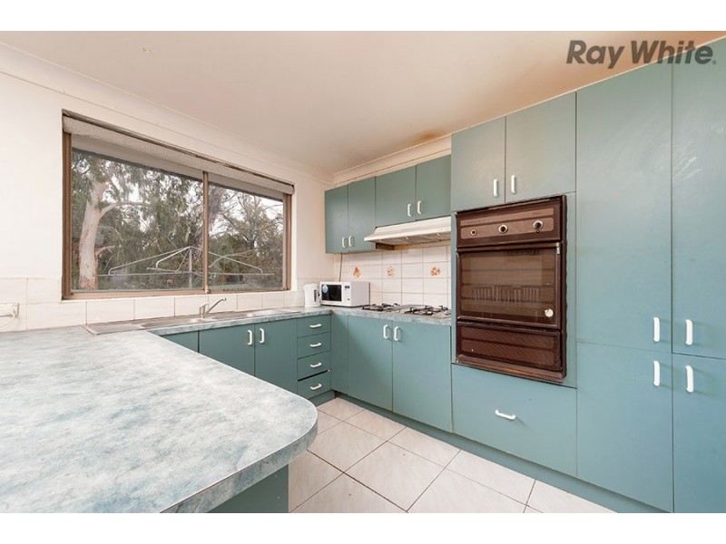 2/57 Moffat St, St Albans VIC 3021