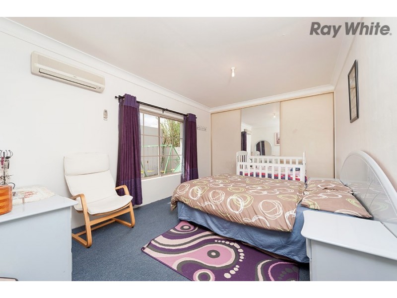 2/57 Moffat St, St Albans VIC 3021