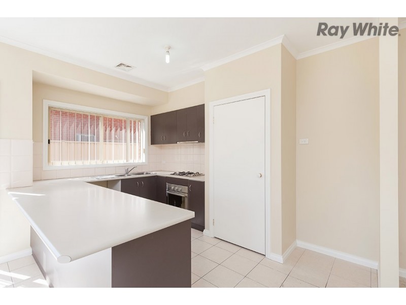 28 Malabar Street, Roxburgh Park VIC 3064