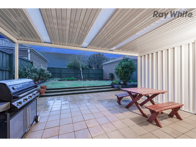 13C Wentworth Drive, Taylors Lakes VIC 3038