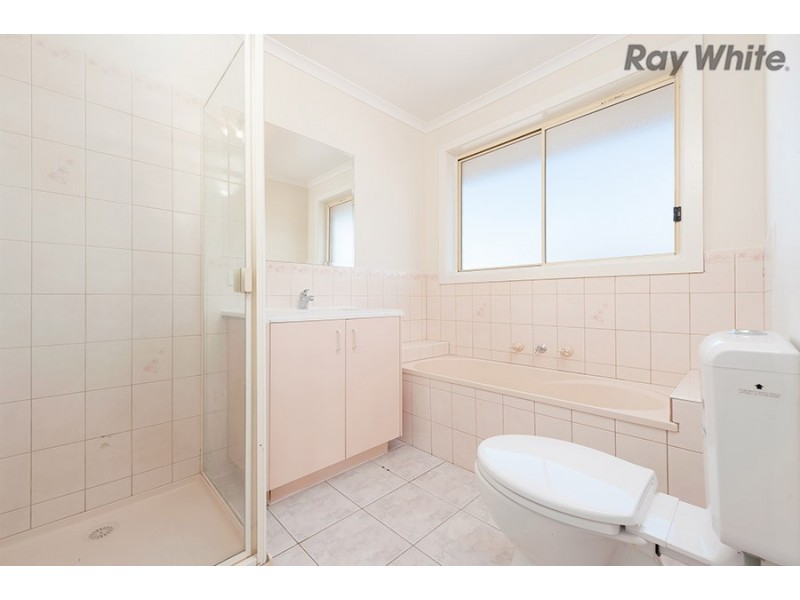 28 Cassinia Close, Delahey VIC 3037