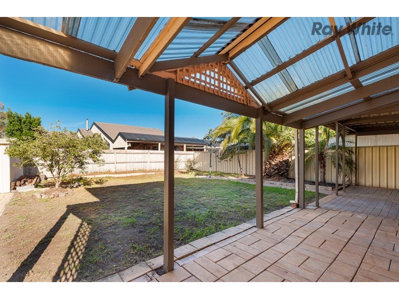 28 Cassinia Close, Delahey VIC 3037