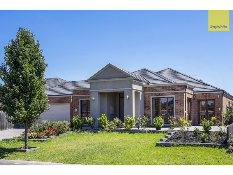 2 Bennelong Court, Taylors Hill VIC 3037