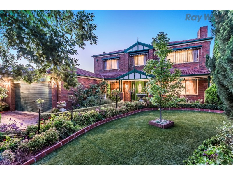 17 Queens Parade, Hillside VIC 3037