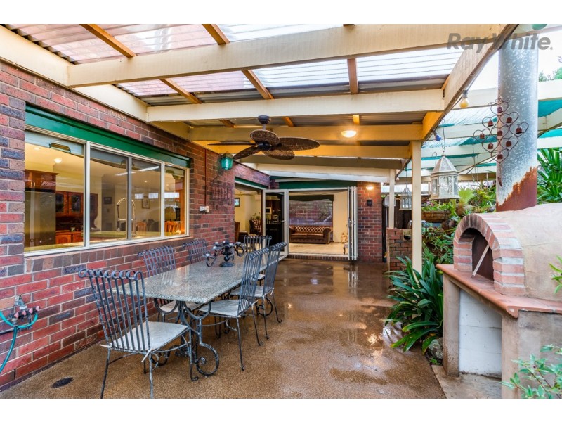 17 Queens Parade, Hillside VIC 3037