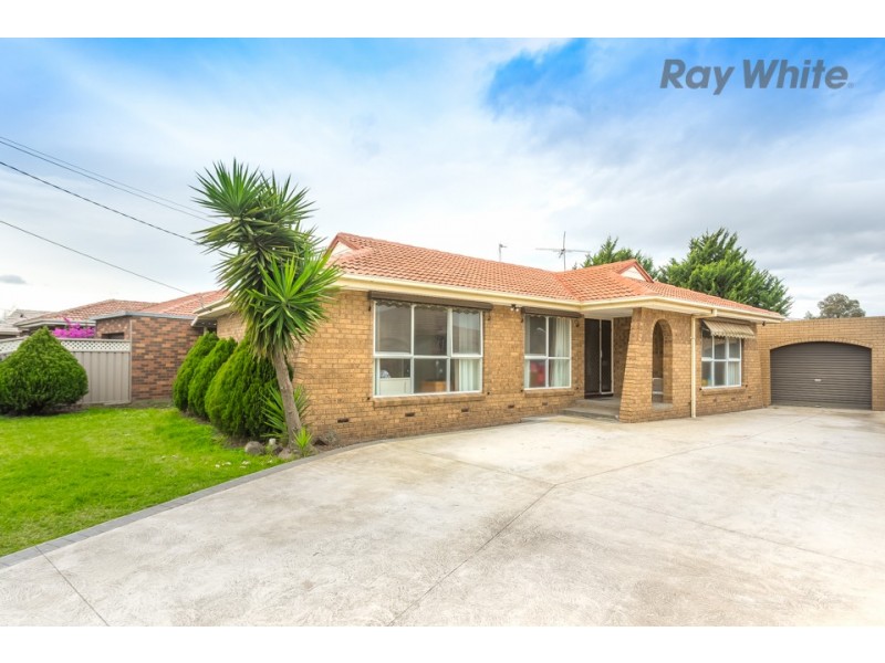 40 Aldergate Cres, Kings Park VIC 3021