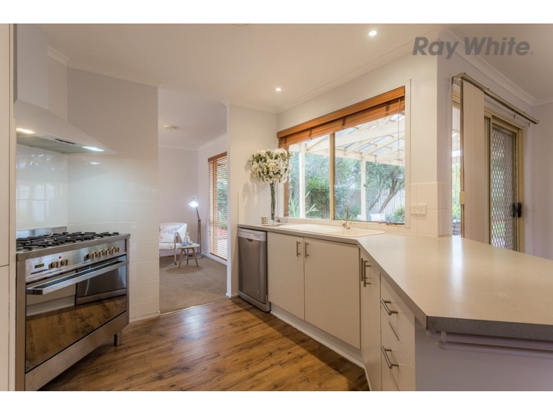 60 Verona Drive, Taylors Lakes VIC 3038