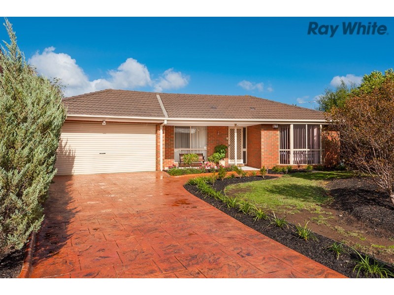 2 Favaro Place, Hillside VIC 3037