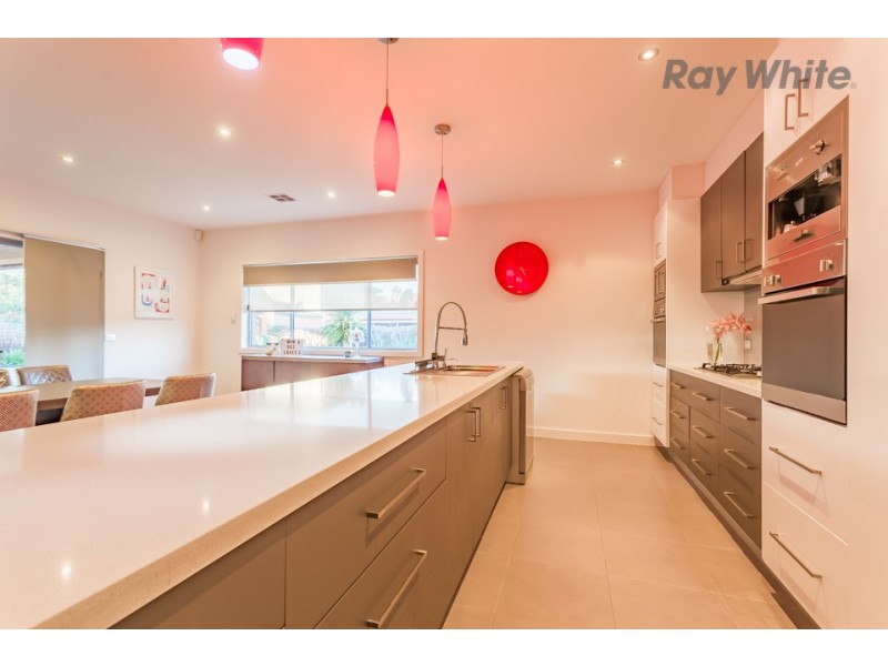 3 George st, Taylors Hill VIC 3037