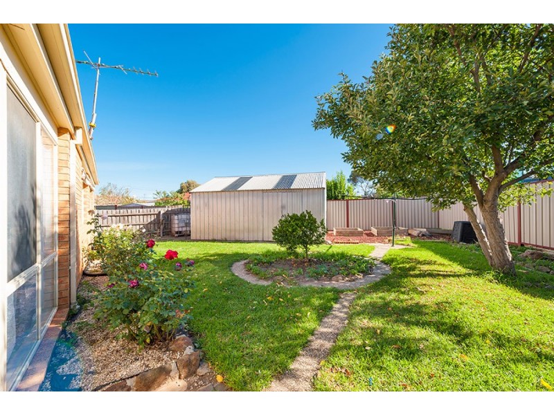 21 Jester Court, Kings Park VIC 3021
