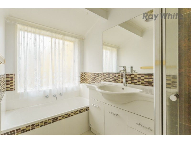 14 Burton Close, Keilor Downs VIC 3038