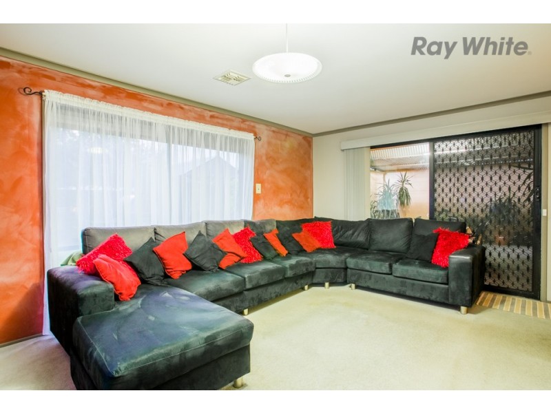 96 Delbridge Drive, Sydenham VIC 3037