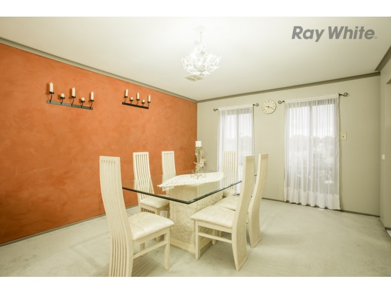 96 Delbridge Drive, Sydenham VIC 3037
