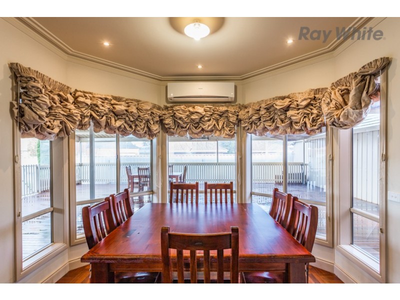 21 Broadhurst Way, Caroline Springs VIC 3023