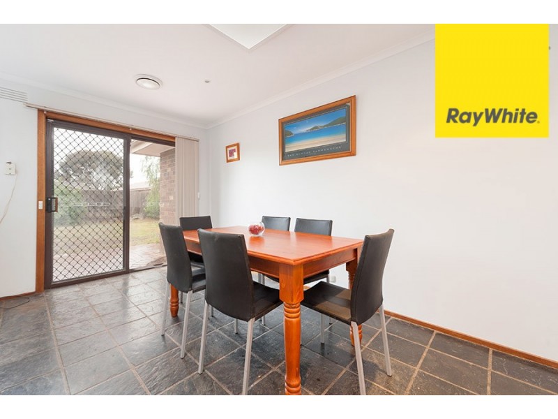 14 Lady Nelson Way, Taylors Lakes VIC 3038