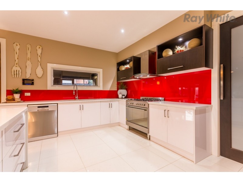 25 Banchory Ave, Hillside VIC 3037