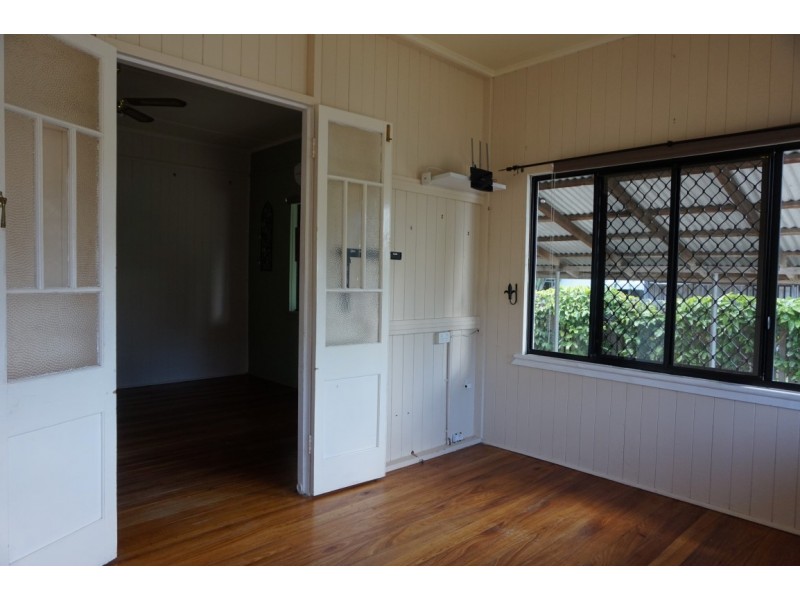 4 Ernest Street, North Mackay QLD 4740