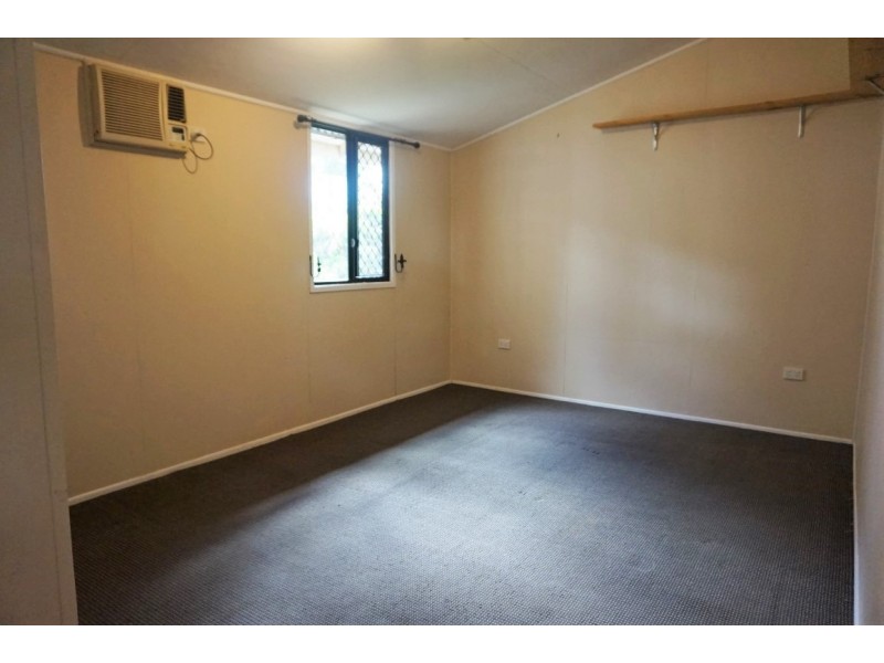 4 Ernest Street, North Mackay QLD 4740