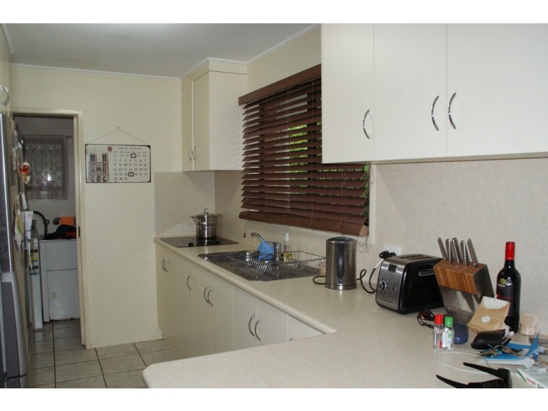 U1, 10 Loudon Street, Mount Pleasant QLD 4740