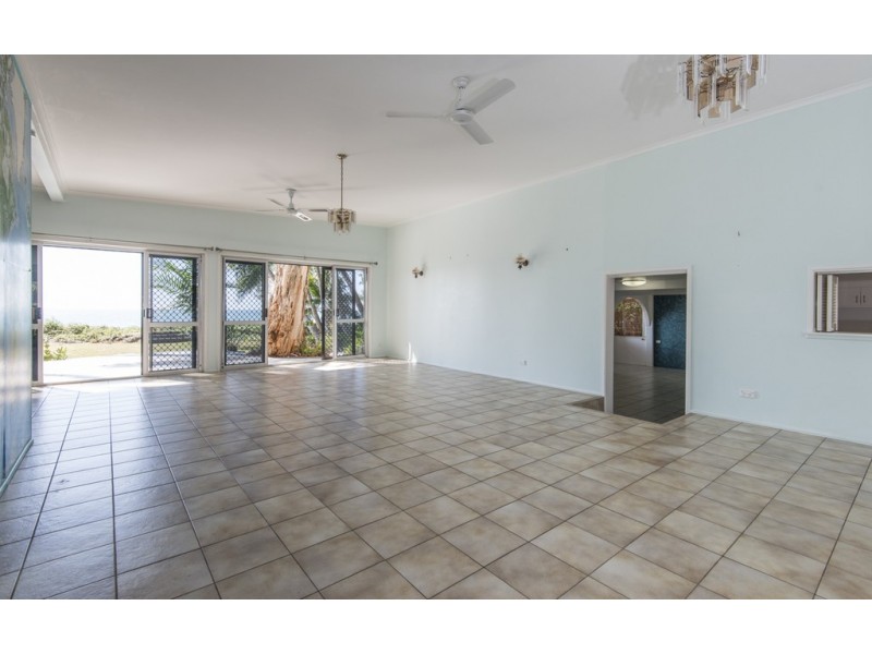 50 Ocean Avenue, Slade Point QLD 4740