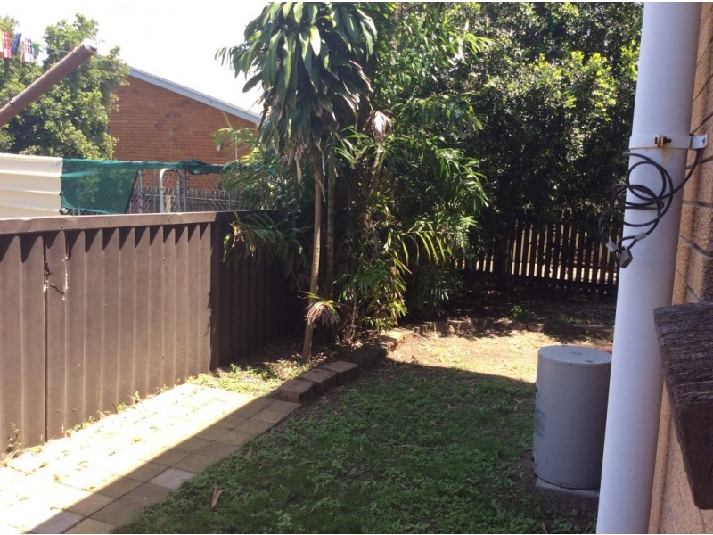 4/10 ***APPLICATIONS CLOSED*** Gable Street, East Mackay QLD 4740