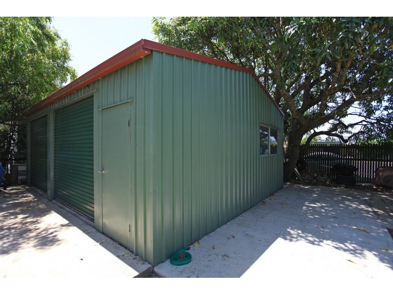 17 Churchill Avenue, Ooralea QLD 4740