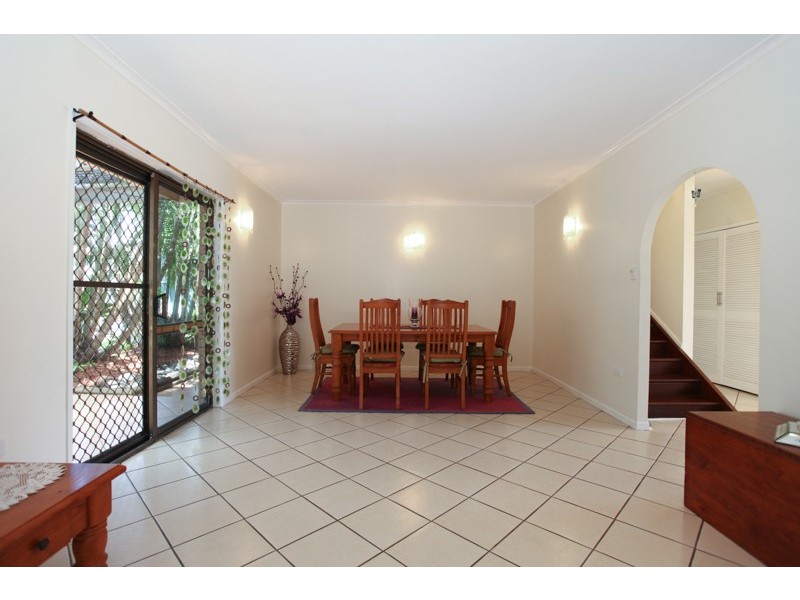 17 Churchill Avenue, Ooralea QLD 4740