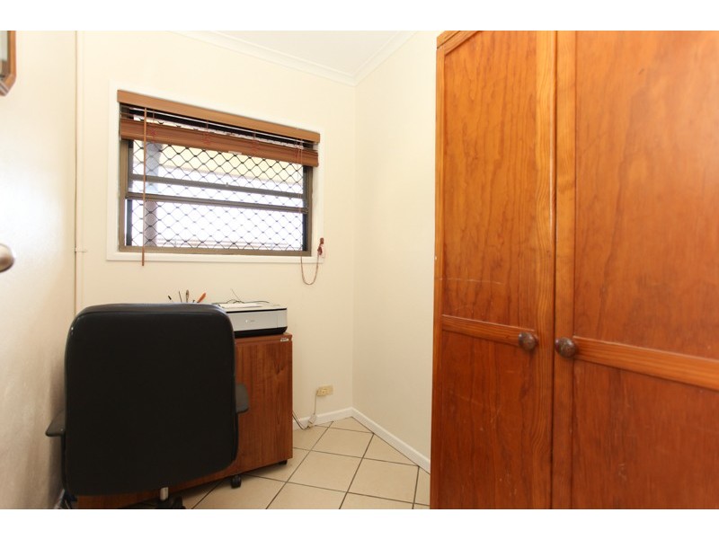 17 Churchill Avenue, Ooralea QLD 4740