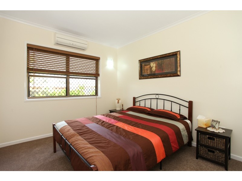 17 Churchill Avenue, Ooralea QLD 4740