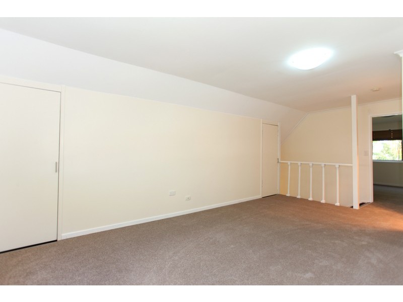 17 Churchill Avenue, Ooralea QLD 4740