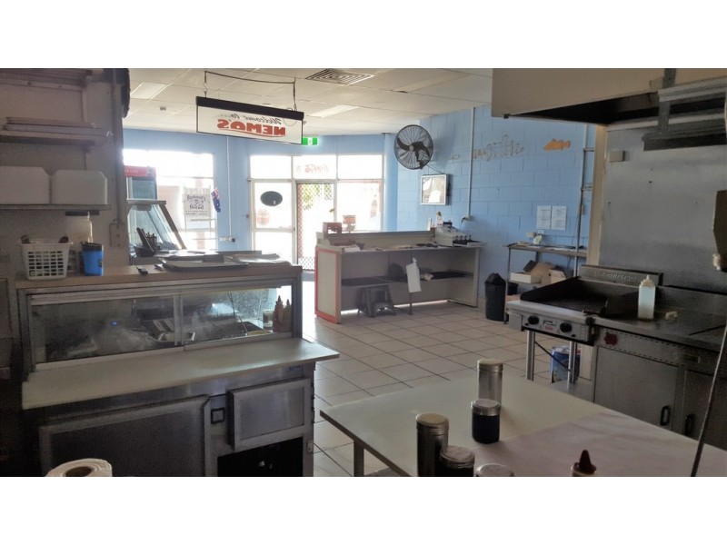 3/3 Rosewood Drive, Rural View QLD 4740