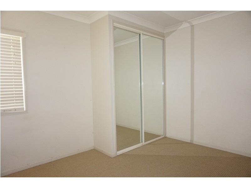 76 Wheeler Drive, Glenella QLD 4740