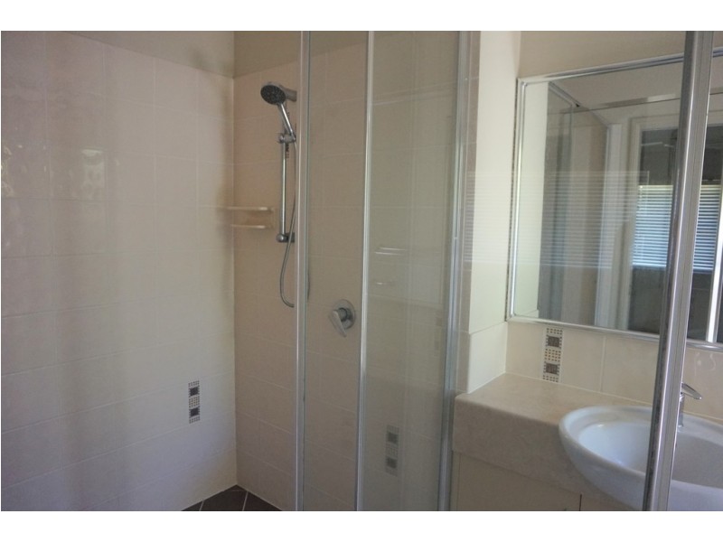 76 Wheeler Drive, Glenella QLD 4740