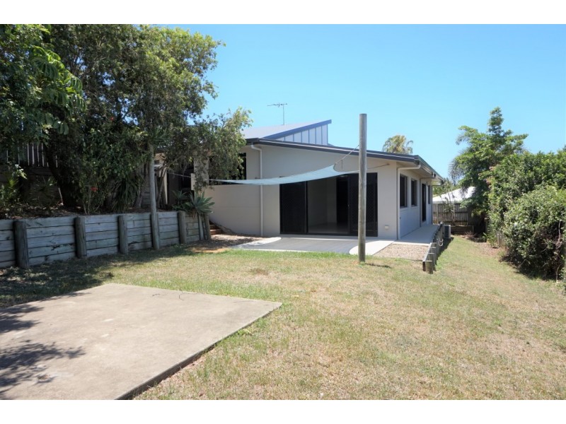 3 Grange Court, Eimeo QLD 4740
