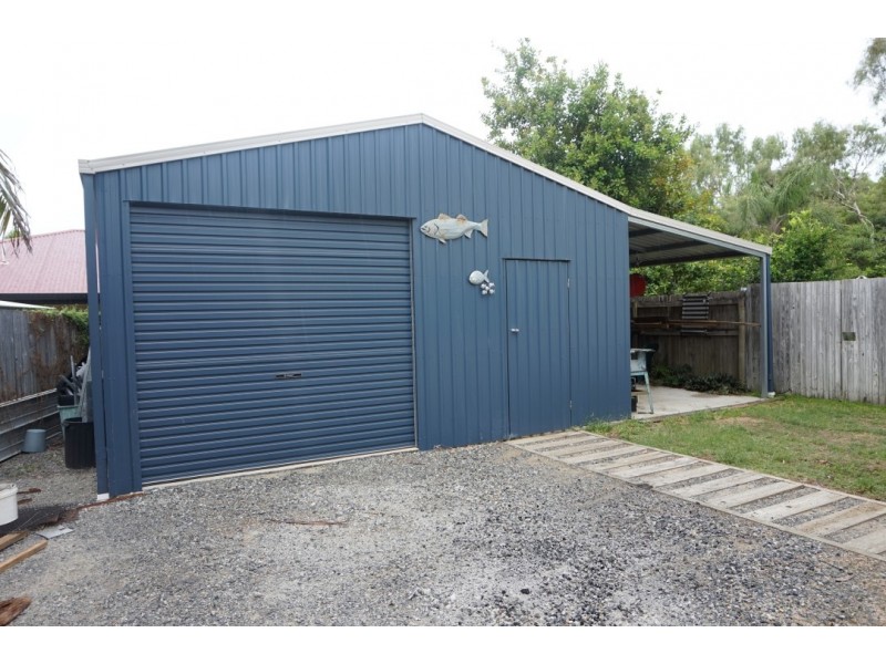 27 Beachside Place, Shoal Point QLD 4750