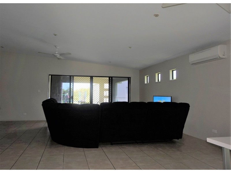 19 Aviland Drive, Seaforth QLD 4741