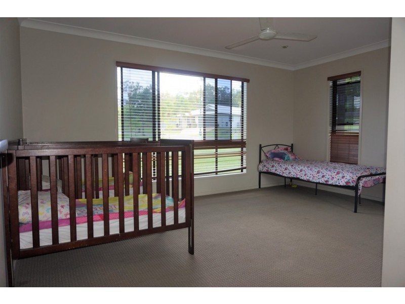 19 Aviland Drive, Seaforth QLD 4741