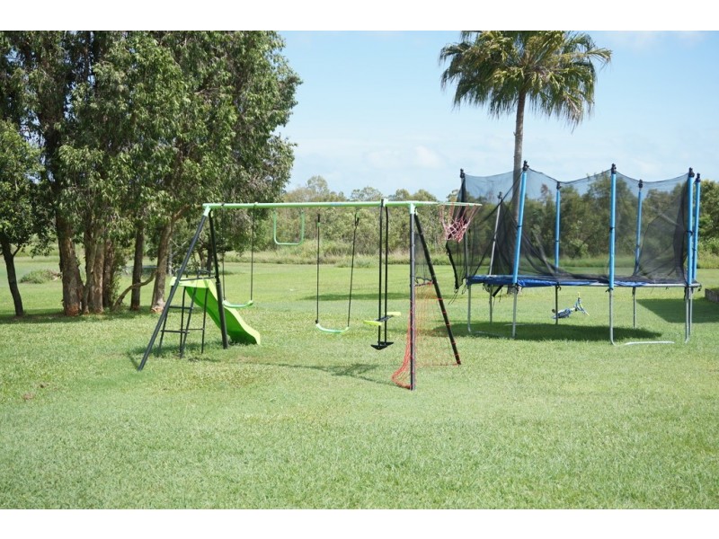 19 Aviland Drive, Seaforth QLD 4741