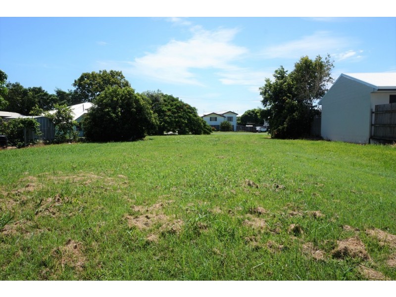 23 Symons Street, South Mackay QLD 4740