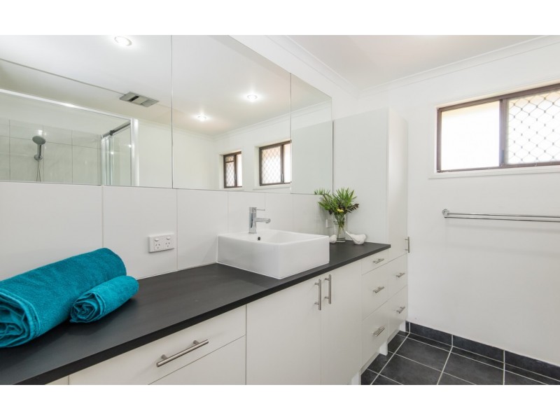 18 Phillip Street, Mount Pleasant QLD 4740