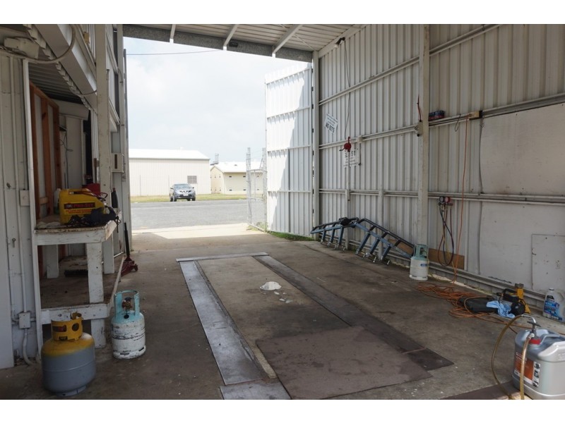 4 Burns Street, Mackay QLD 4740
