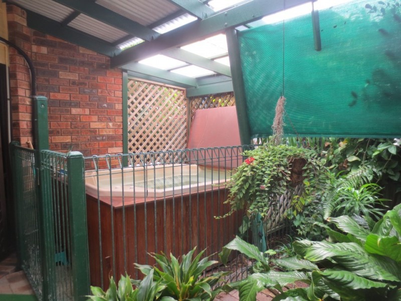 5 Pelican Street, Slade Point QLD 4740