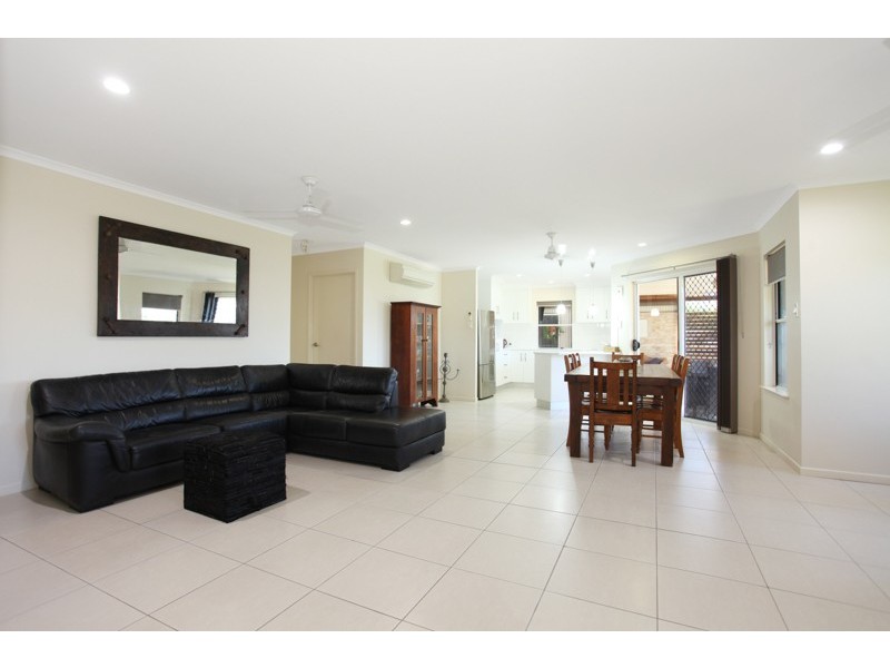 9-11 Merino Court, Walkerston QLD 4751