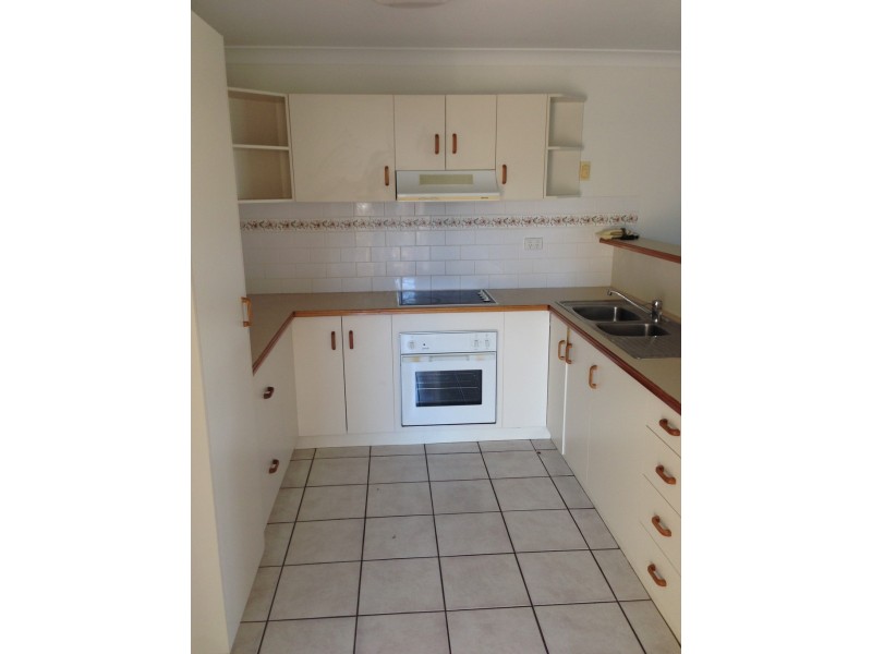 2/63 Shakespeare Street, East Mackay QLD 4740